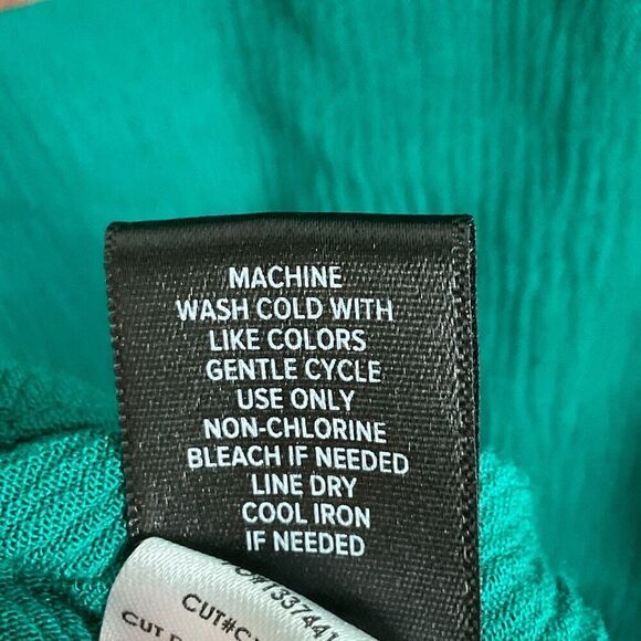 Torrid 4 Solid Emerald Green Gauze Top Smocked Peplum Midi Blouse Long Sleeve R3 - Picture 12 of 12